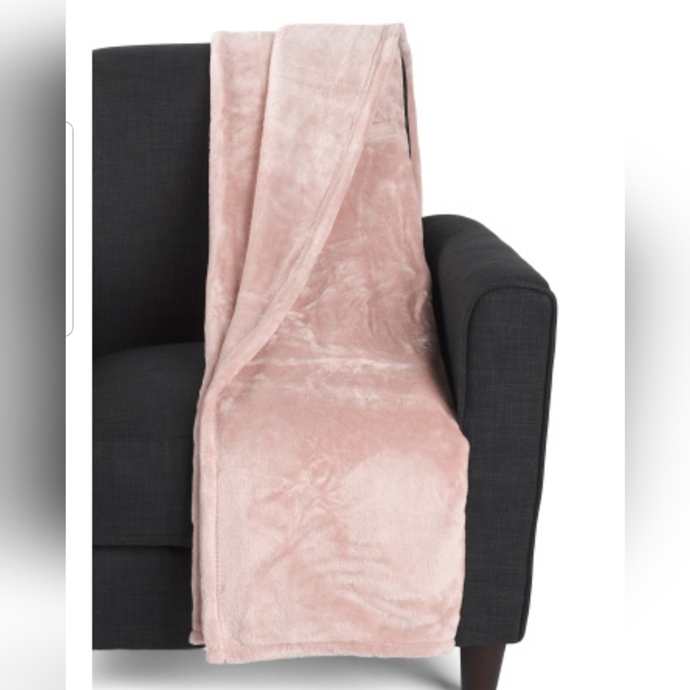 NWT Lucky Brand 50"x70" Pink Throw Blanket